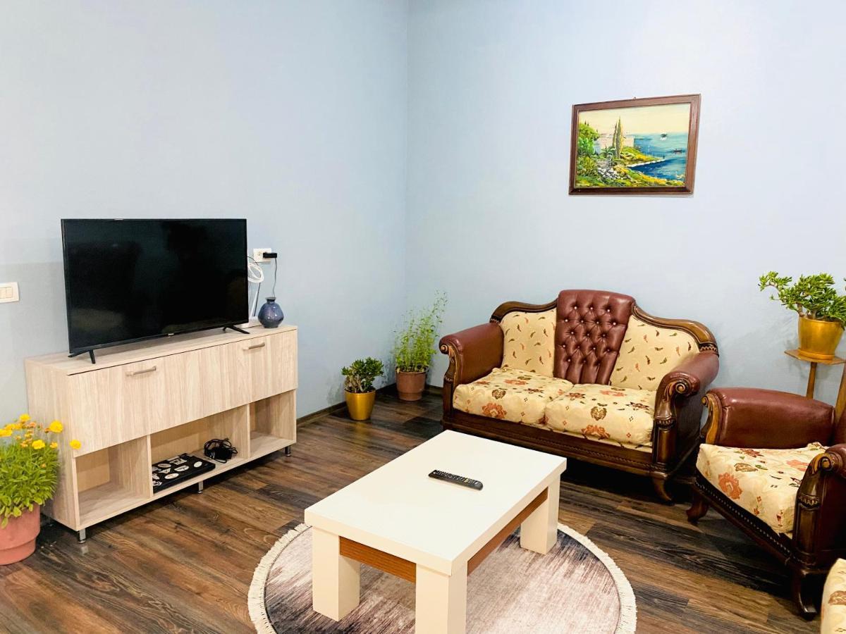 Kb Downtown Gjirokaster Lägenhet Exteriör bild